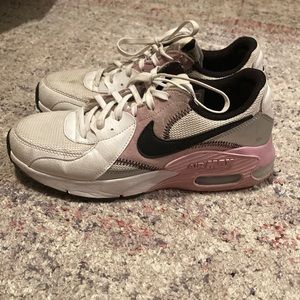 NIKE WOMEN AIRMAX SIZE 8.5